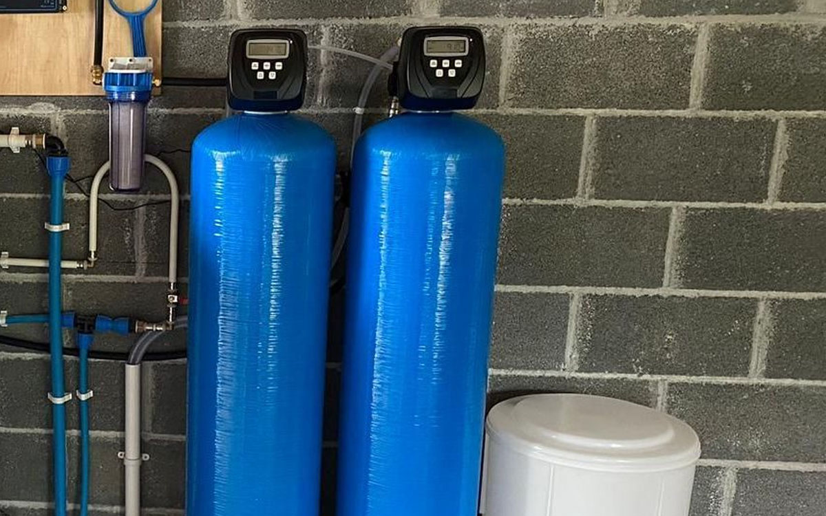 blue cylinders